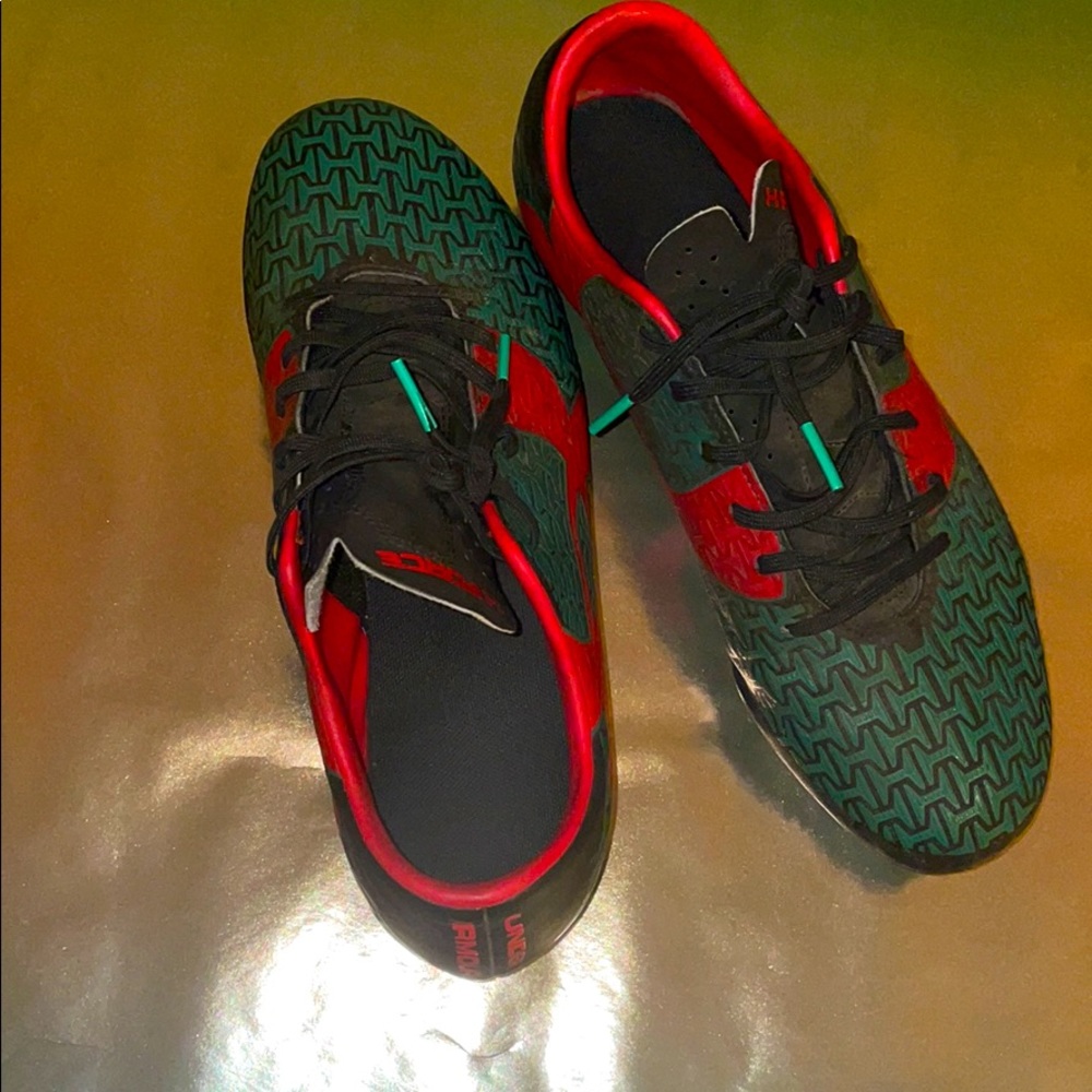 Soccer cleats